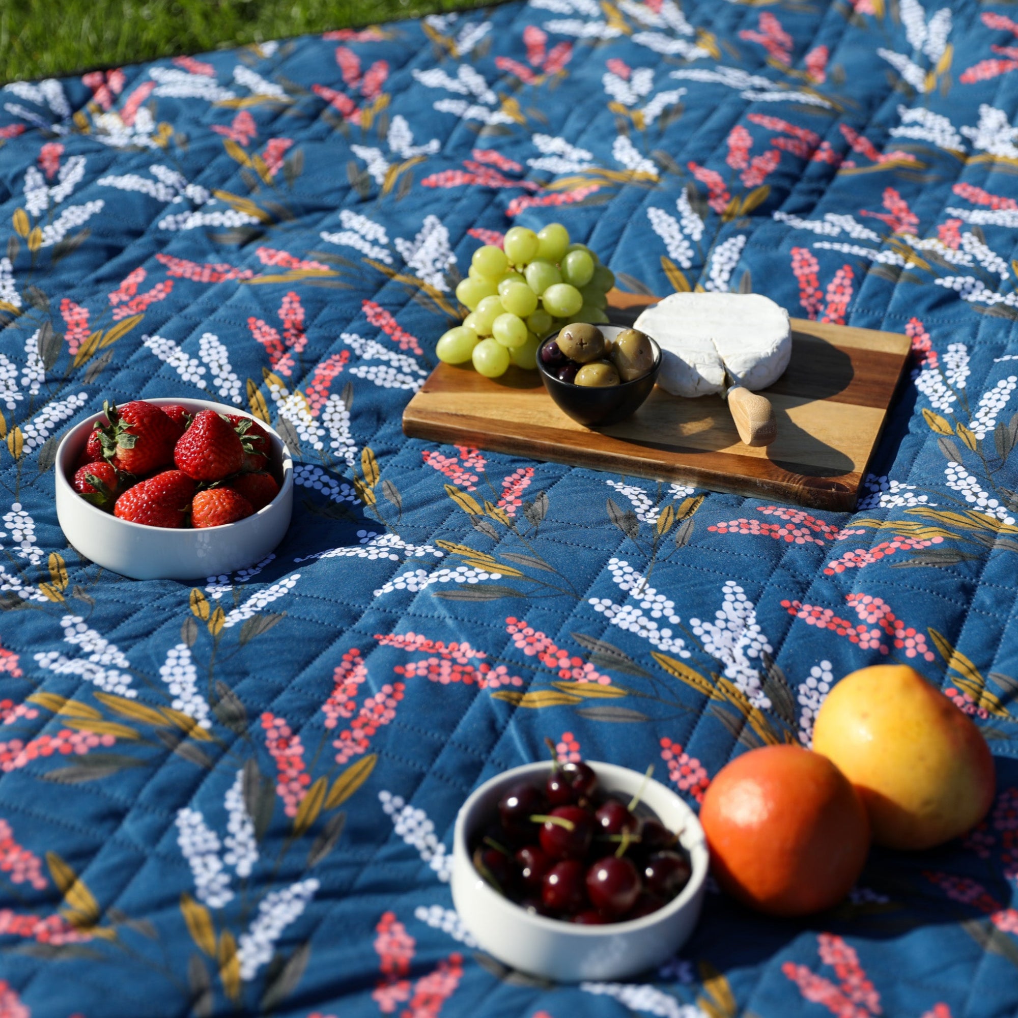 Wattle Picnic Blanket